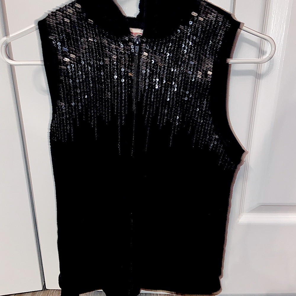 Soft sleeveless jacket